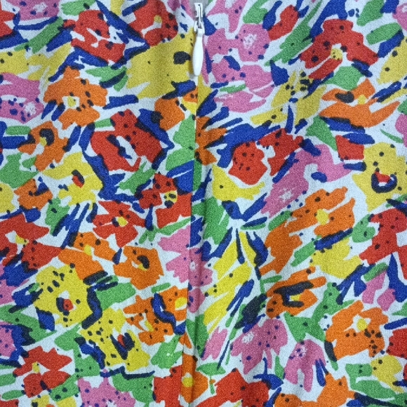 RIXO Red and Pink Maxi Dress with Vibrant Floral Design - Picture 8 of 8